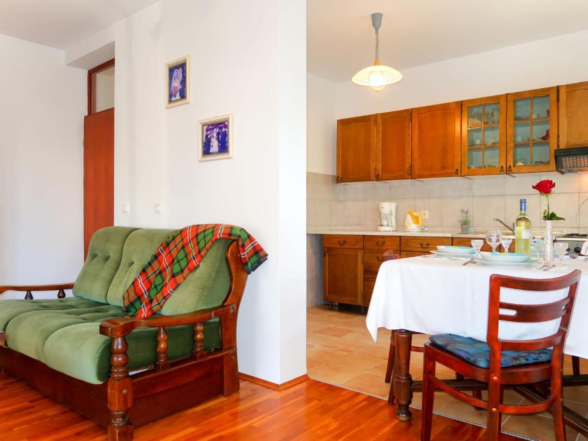 מאלינסקה Apartment Vera - Mlk326 By Interhome מראה חיצוני תמונה